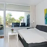 Апартаменты 5 Person In